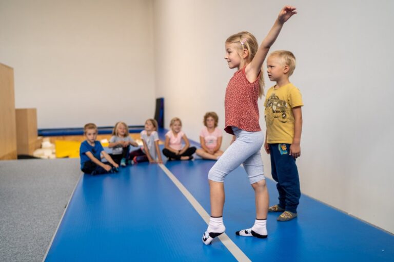 Gymnastika pro holky i kluky v Jirnech
